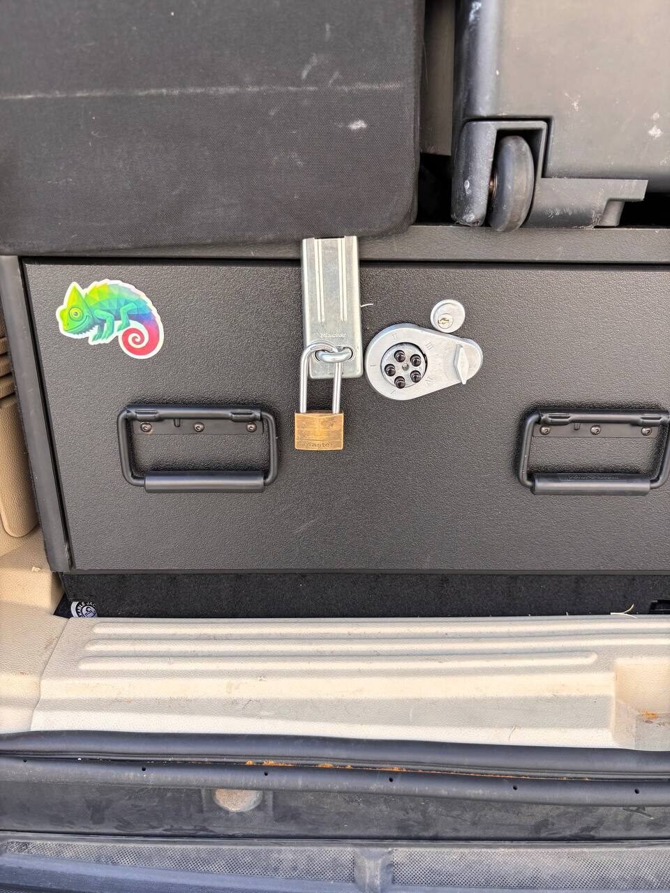 Chameleon sticker